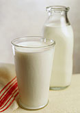 Steer Clear of Raw Milk, Researchers Warn